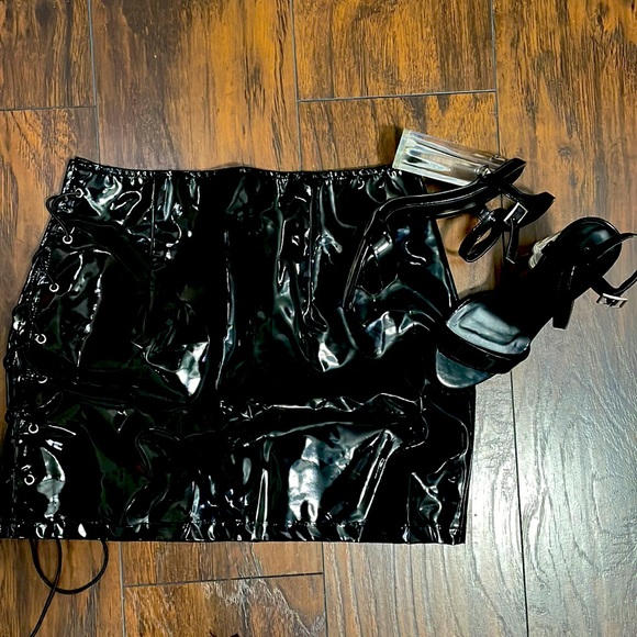 Lace up knot PU leather skirt - Picture 5 of 6